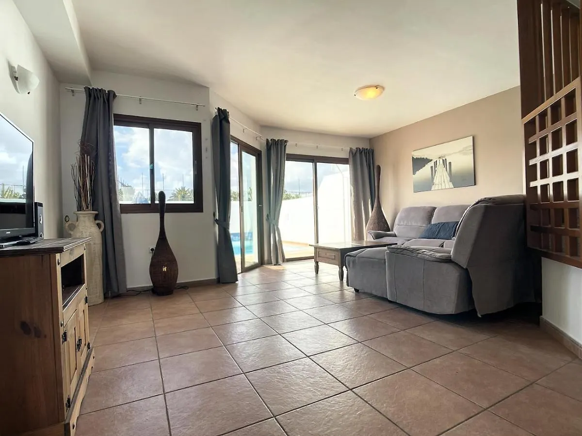 Villa Rosa Gadis Costa Teguise