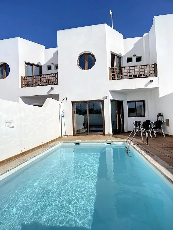 Villa Rosa Gadis Costa Teguise